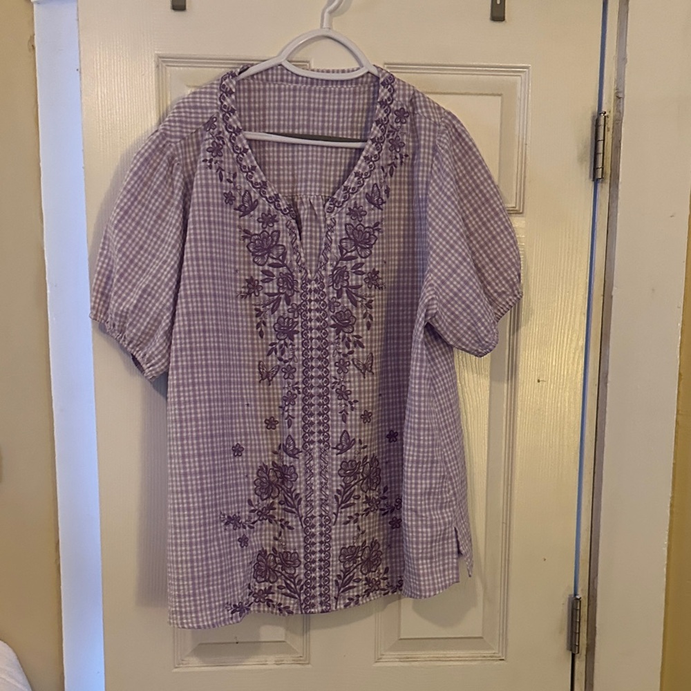 DAVI & DANI Purple Checkered Floral Blouse